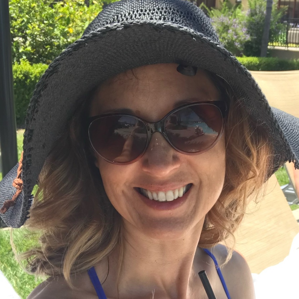 Meet your Posher, Monica